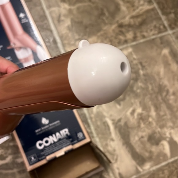 Conair double ceramic 1 1/2 inch barrel - Picture 5 of 7